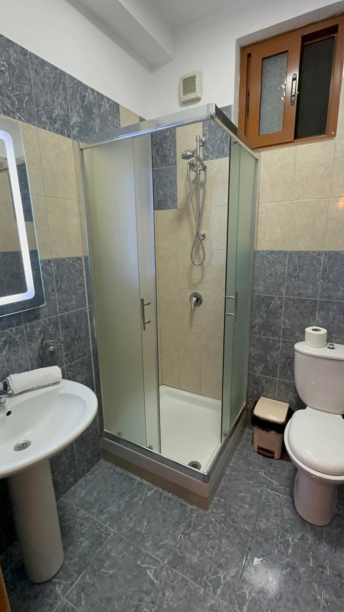 Dioras Apartment. Тирана Екстер'єр фото